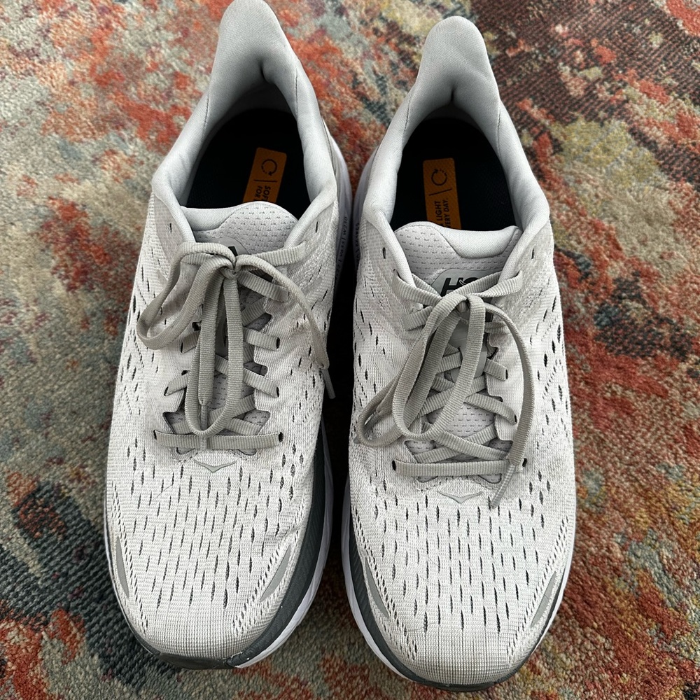 Hoka Clifton 8